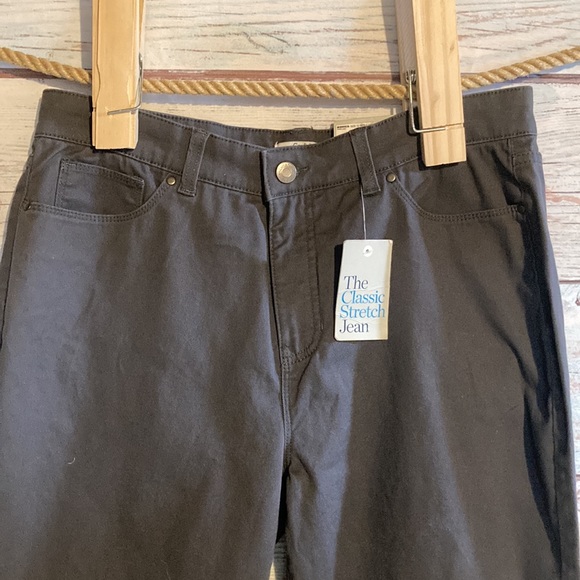 COPY - 12 woman’s gray 5 pocket jean. New with tags. Waistband measures 17 inch… - Picture 2 of 8